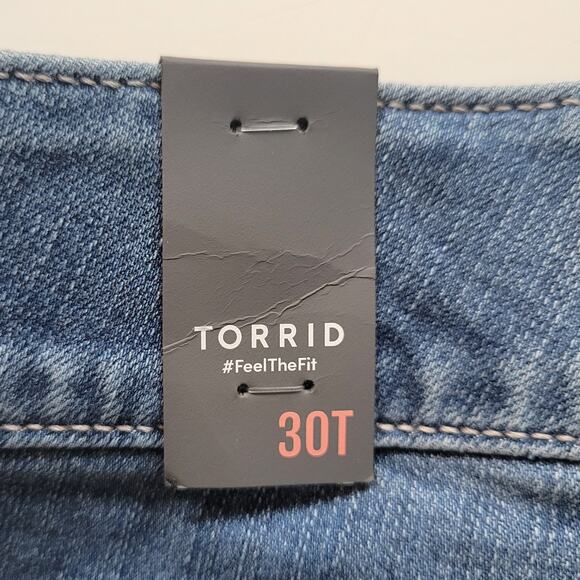 Torrid Bombshell High Rise Flare Jeans 30T Gramercy Blue Stretch Denim NWT - Picture 8 of 13